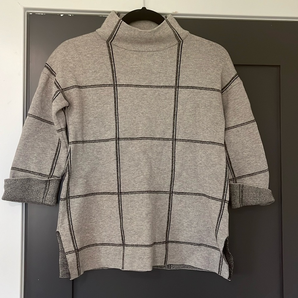 Tahari Mock Neck Sweater with 3/4 Sleeves, Size XS